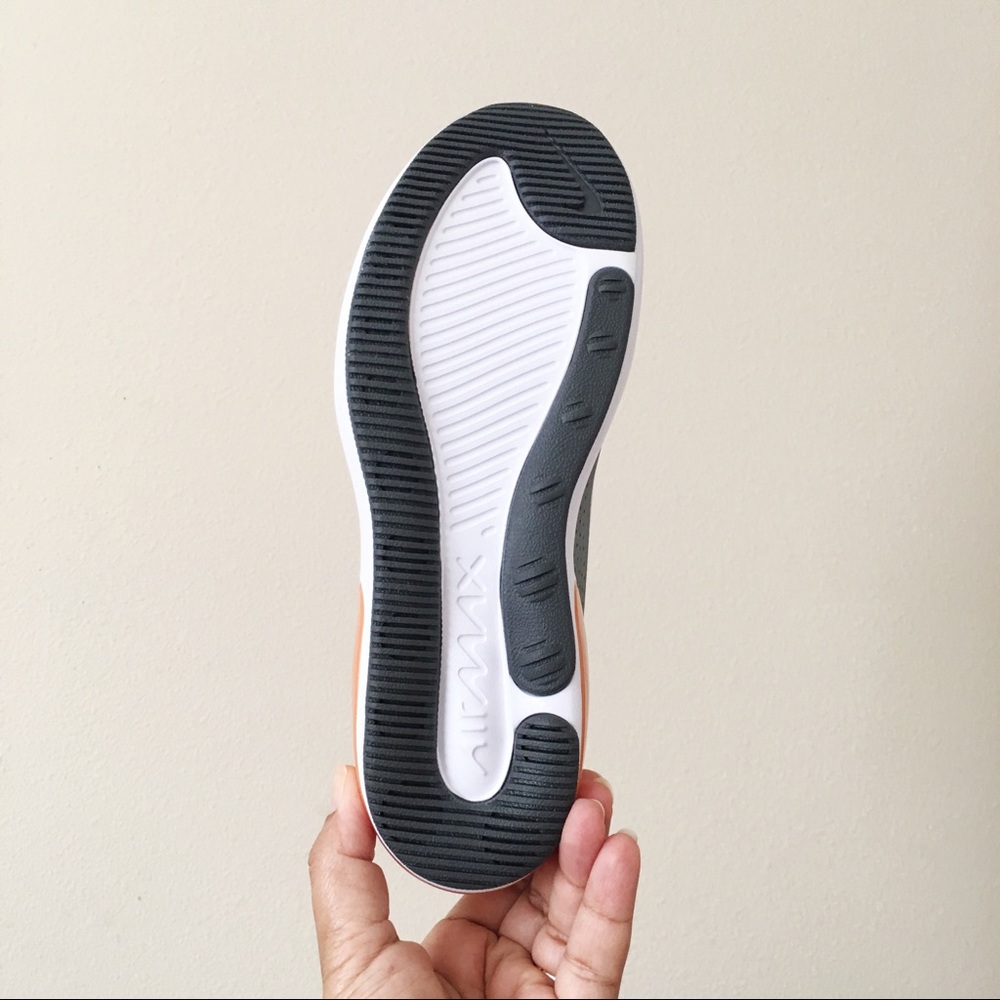 Nike Air Max Dia Special Edition - Picture 7 of 8